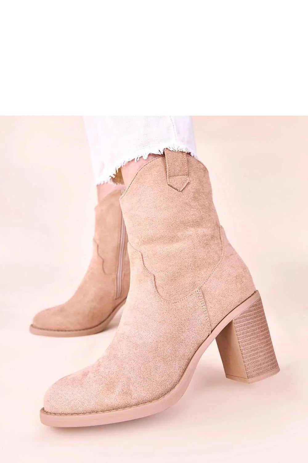 bottines cheville femme suédine écologique beige talon carré stable bout arrondi empiècements cousus fermeture éclair latérale semelle souple confort polyvalent
