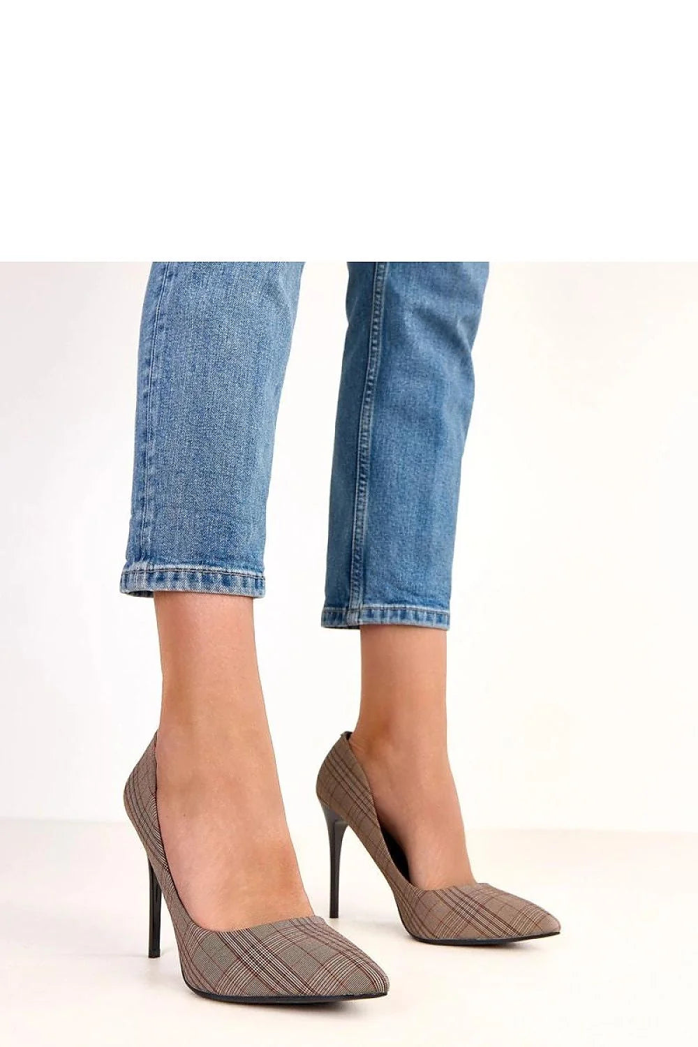 escarpins femme talon aiguille 11cm bout pointu carreaux princegalles marron beige lignes rouges noires textile tissé office chic