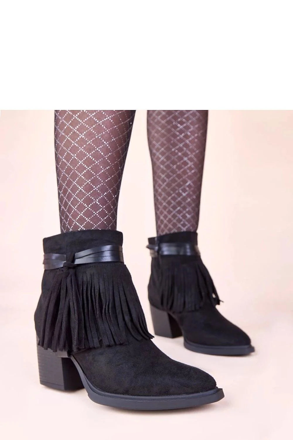 bottines femme noires suédine franges western bohème chic talon bloc moyen confortables semelle caoutchouc bout amande sangle simili décorative élégantes