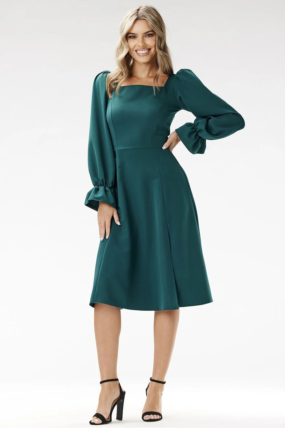 Robe de cocktail élégante Awama en vert émeraude manches longues évasée encolure carrée pour femme occasion festive