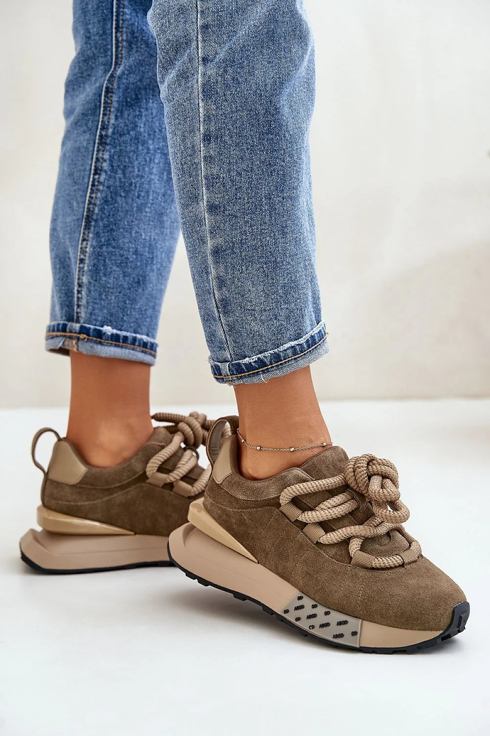Chaussures de sport Step in style baskets femmes design moderne tige basse cuir suédé naturel semelle plateforme 7 cm 3 cm