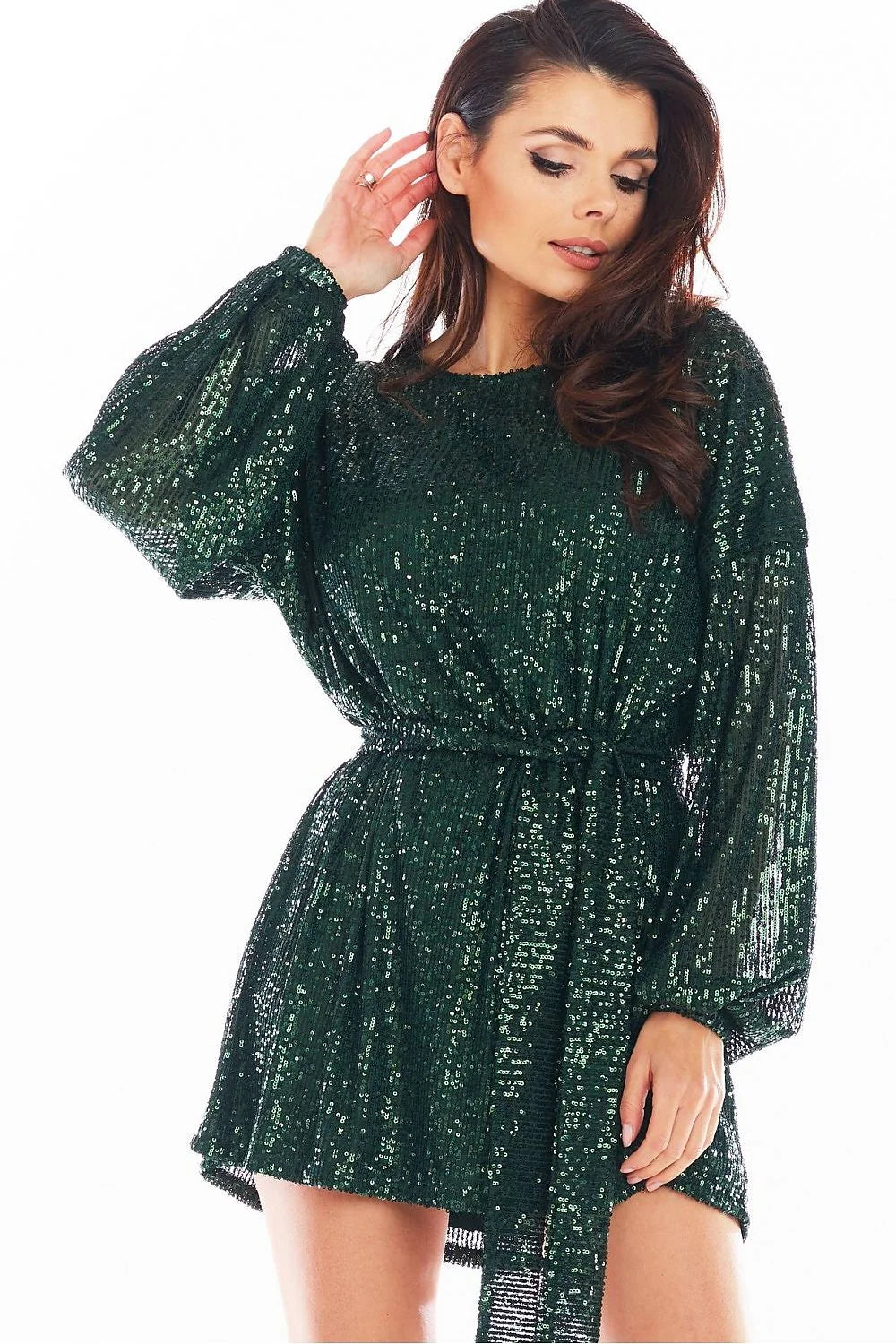robe courte pailletée noire manches larges bouffantes tulle ceinture nouée taille froncée coupe trapèze élégante scintillante soirée cocktail femme