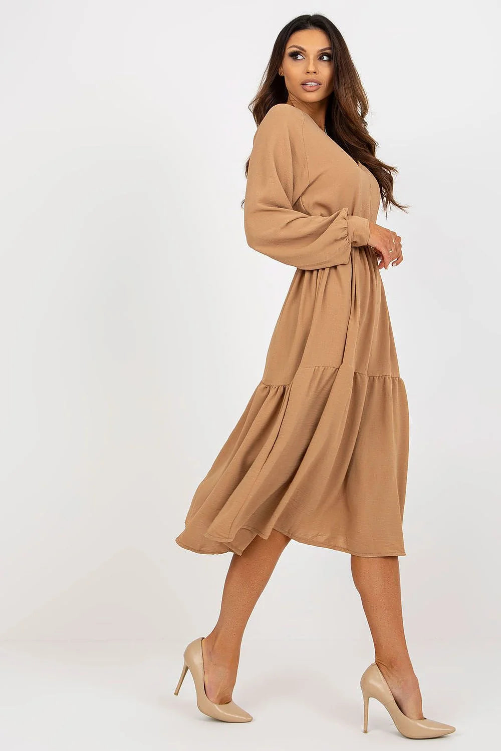 Robe casual femme marron camel V-neck ruffles ceinture longues manches amples coupe fluide mode élégante