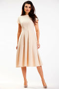 Robe de jour élégante pour femme midi manches courtes dos zip tailleur nude polyester élasthanne conçue en Pologne finitions soignées