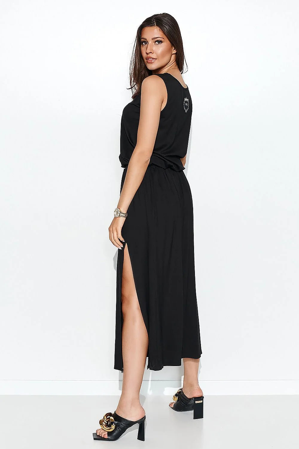 Robe longue élégante noire fluide sans manches avec fente pour femme moderne style décontracté chic