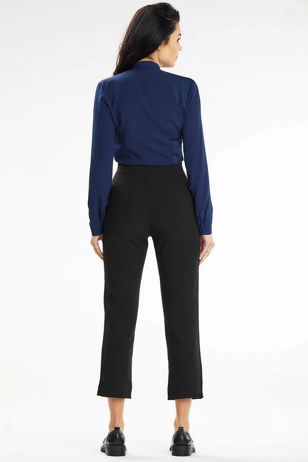 Chemisier élégant pour femme col en V manches longues boutons dorés polyester 98% elasthanne 2% taille ajustée
