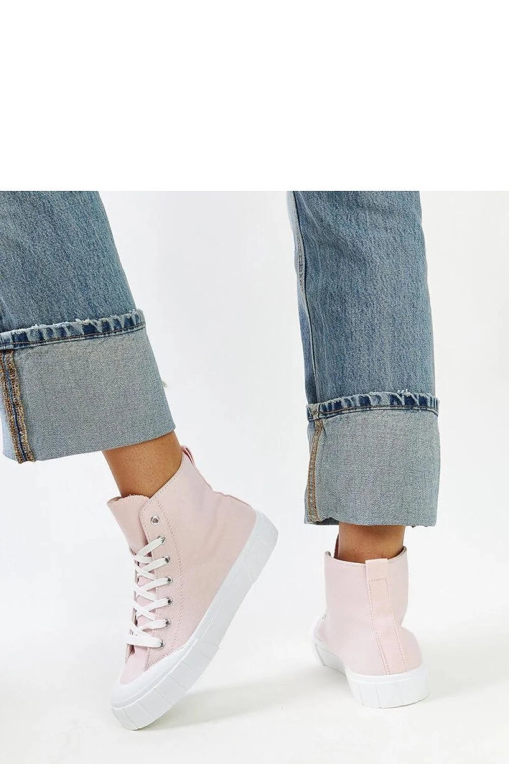 baskets montantes Vinka rose pâle toile semelle plateforme blanche crantée bout renforcé lacets blancs œillets métalliques rétro urbain confort cheville