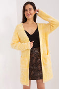 Cardigan long pour femme en matière douillette jaune pâle motifs floraux manches longues coupe ample sans fermeture poches plaquées