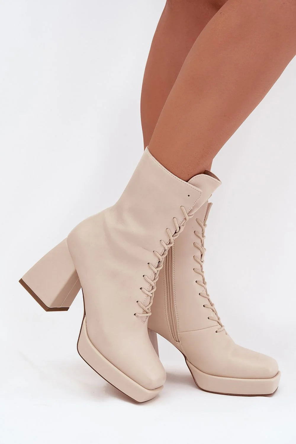 bottines femme similicuir beige lisse talon bloc plateforme lacées zippées bout carré tige mi mollet doublure chaude confortable