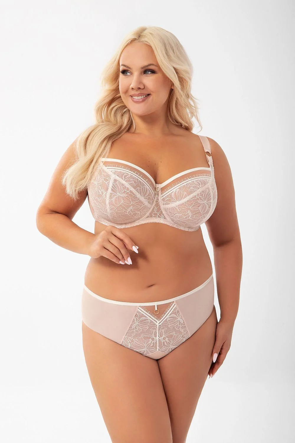 Gorsenia culotte taille haute tulle transparent dentelle florale nude doublure coton doux microfibre anneau doré ajustement maintien couvrante