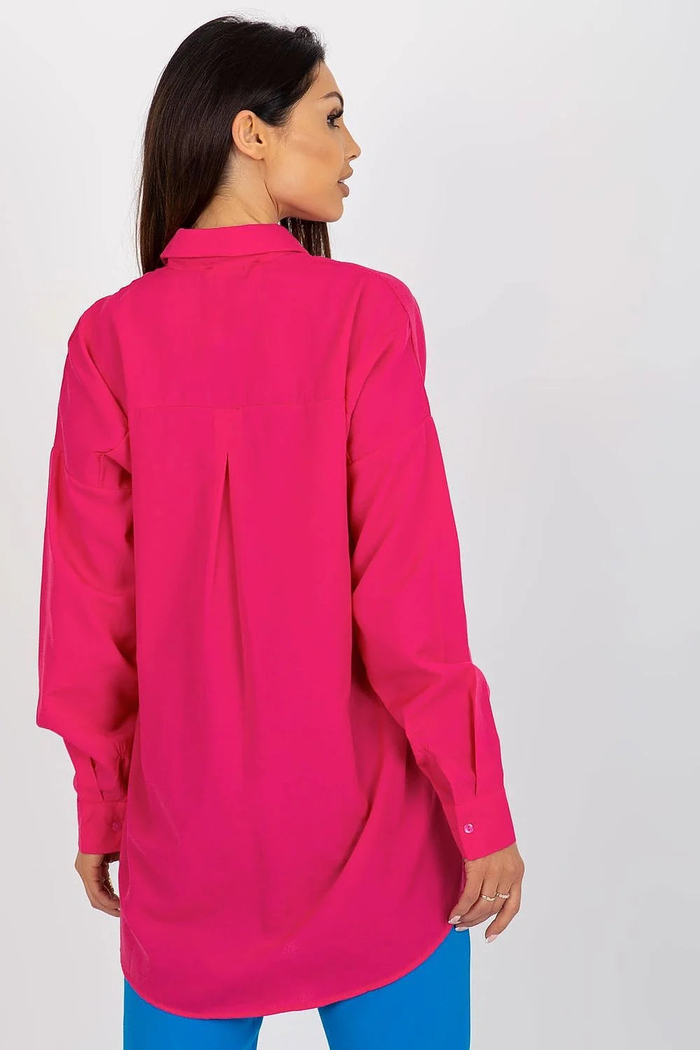 chemise femme oversize rose vif brodée yeux bleus rayons dorés manches longues amples col classique boutonnée fluide légère respirante