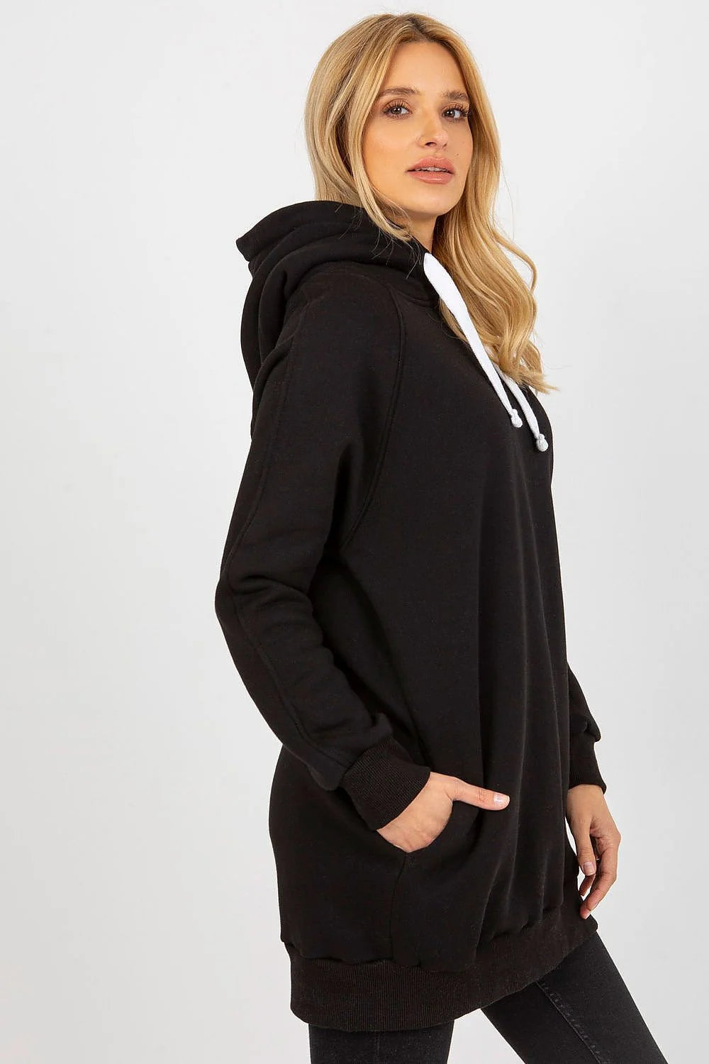 sweatshirt femme oversize tunique noir capuche cordons blancs contrastants coupe longue ample molleton doux doublure isolante
