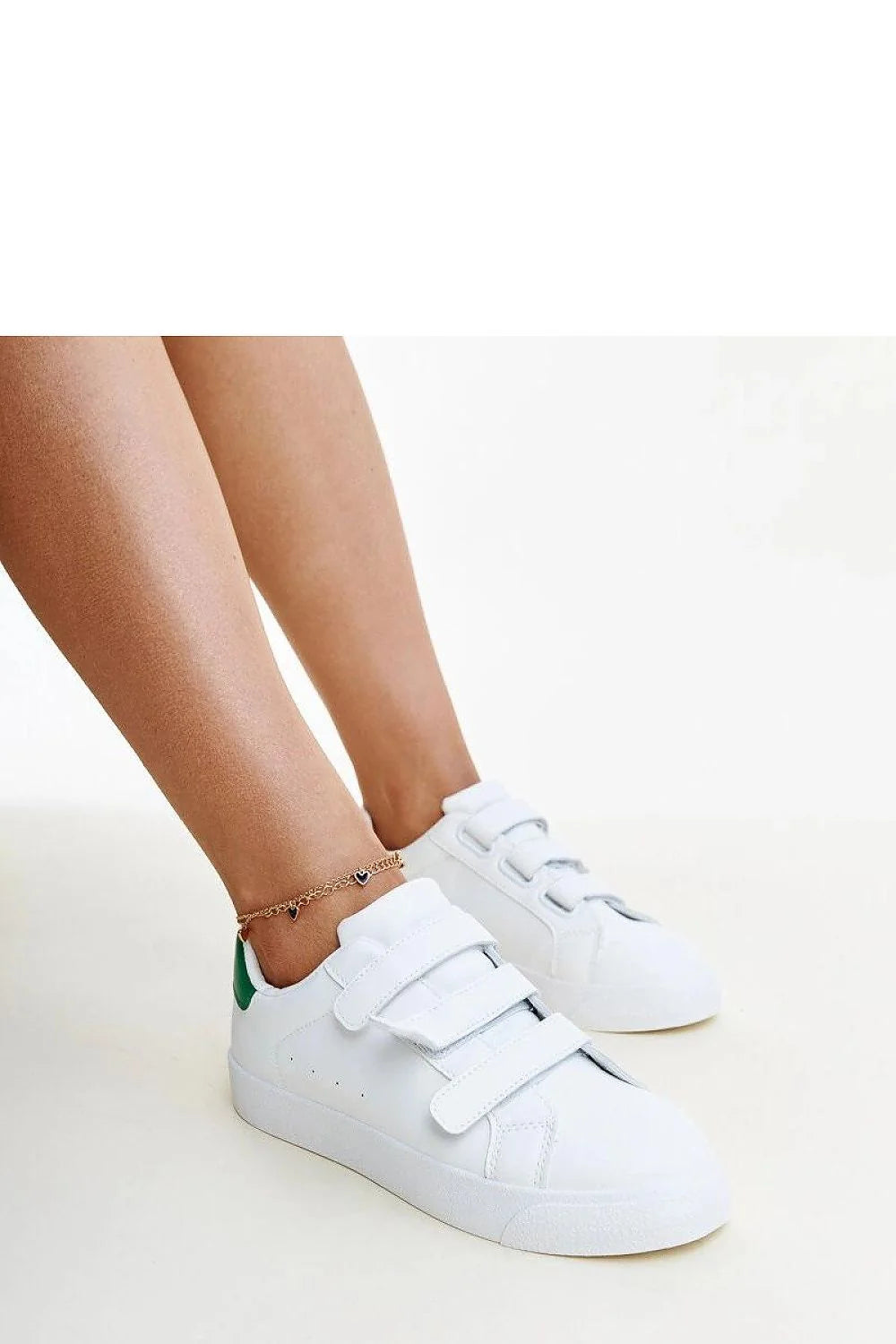 Baskets mode femmes blanches vert cuir suedette semelle caoutchouc blanc fermeture scratch confortable style décontracté sportswear
