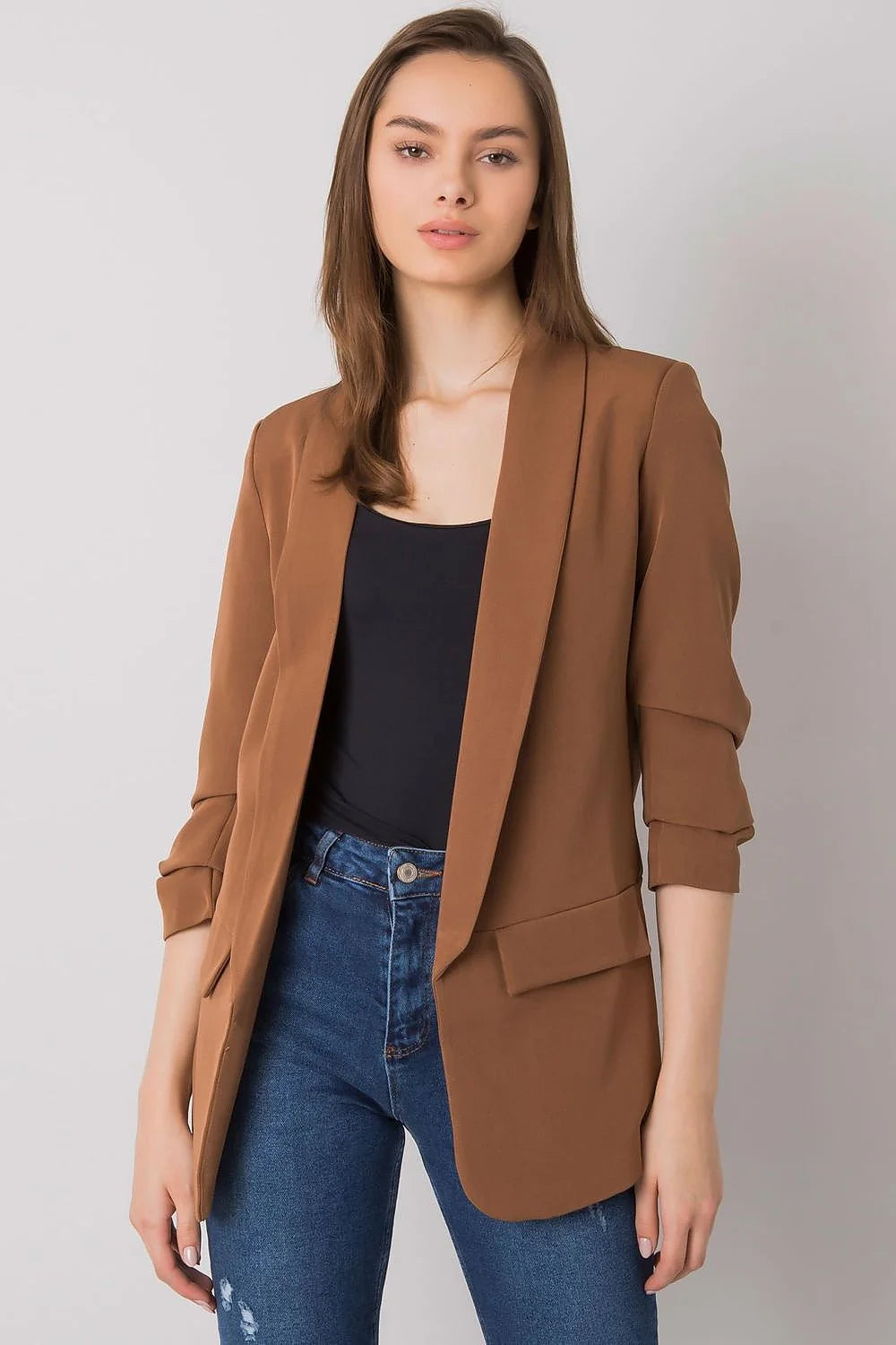 Blazer femme crêpe fluide élégant marron cognac ajusté manches retroussées col châle poches rabat