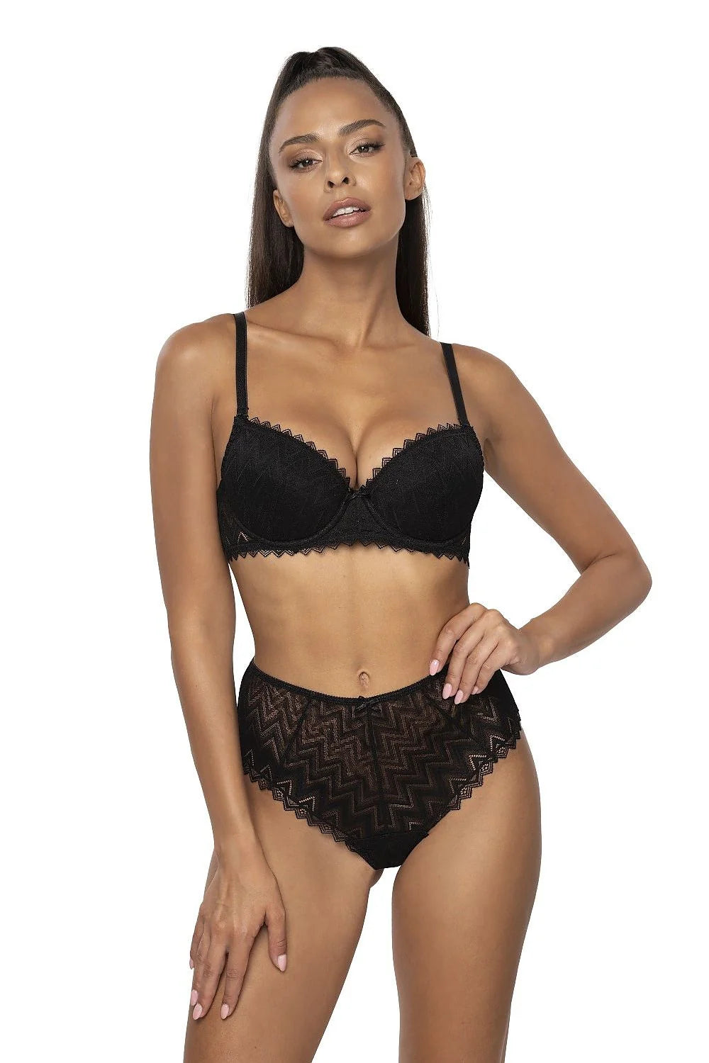 Culotte haute féminine dentelle noire motif géométrique design élégant confortable maintien parfait lingerie intime femme