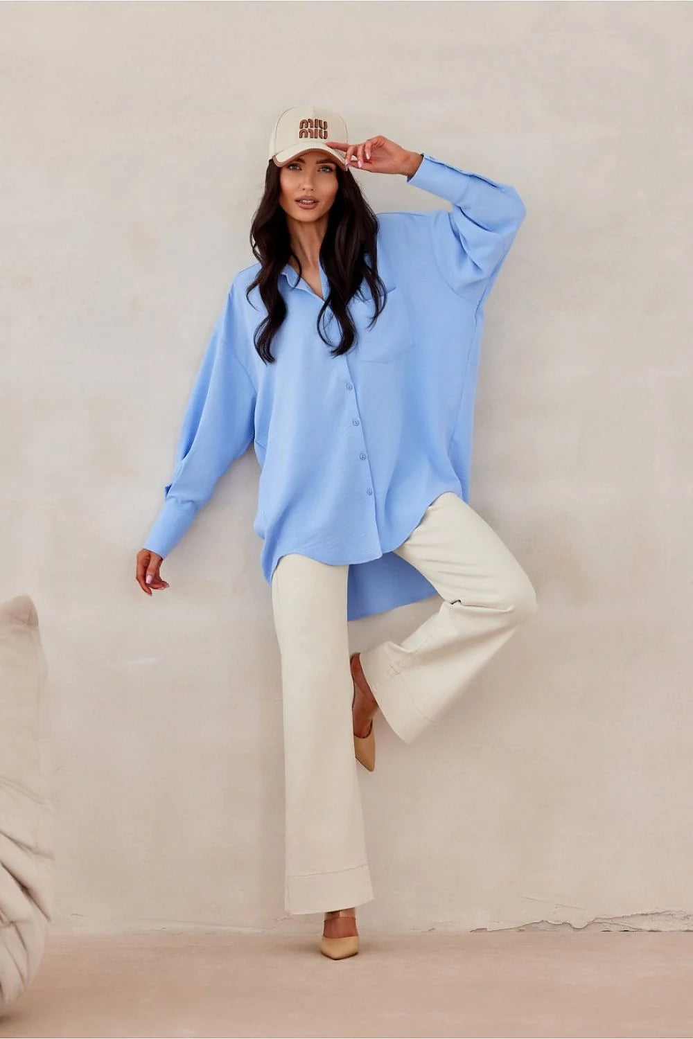 chemise asymétrique oversize femme bleu clair manches longues bouffantes dos long poche poitrine col classique boutonnée légère fluide coton respirante