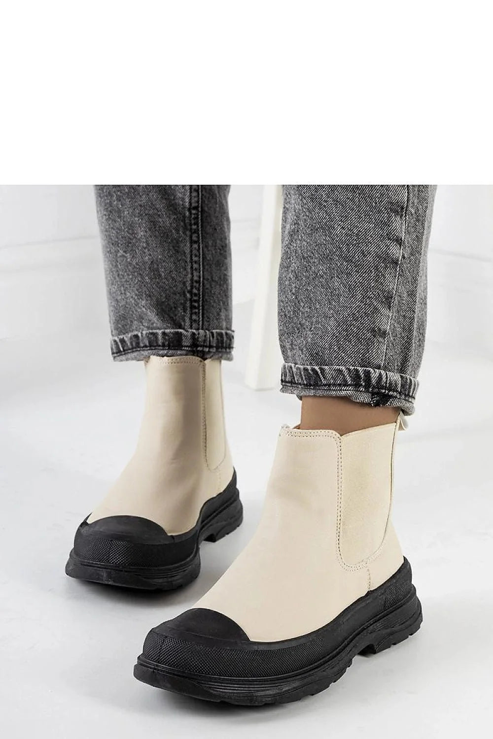 Bottines chelsea femmes Jodhpur Solea beige et noir élégantes confortables cuir simili doublées semelle caoutchouc