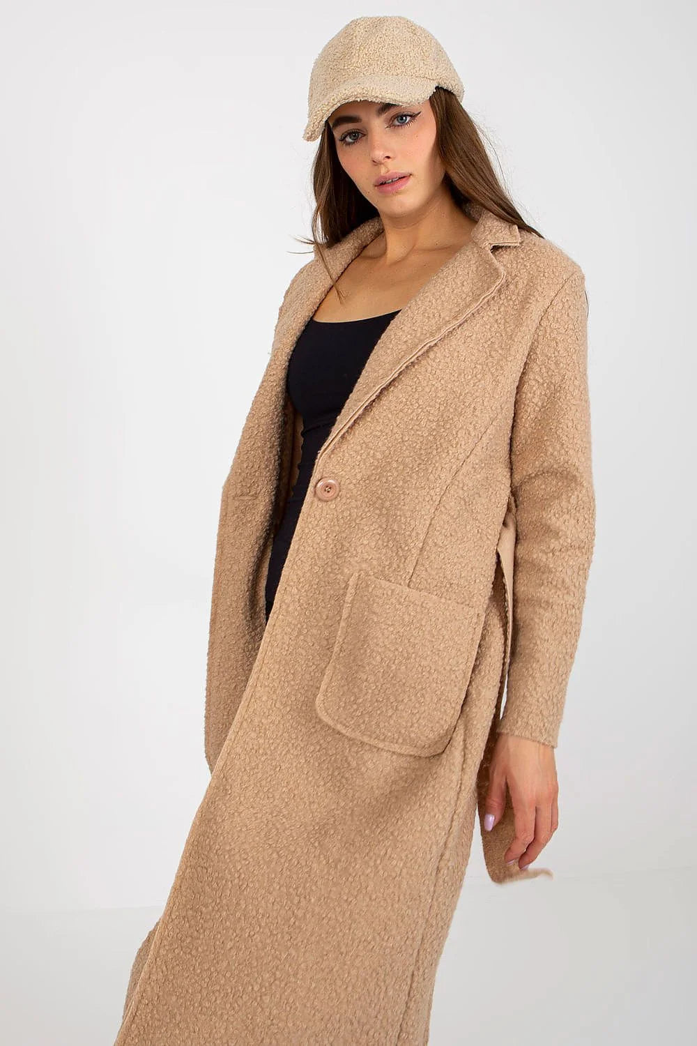 Manteau pour femme beige en boucle tailleur long manches longues collets en V poches plaquées cap assortie style casual élégant