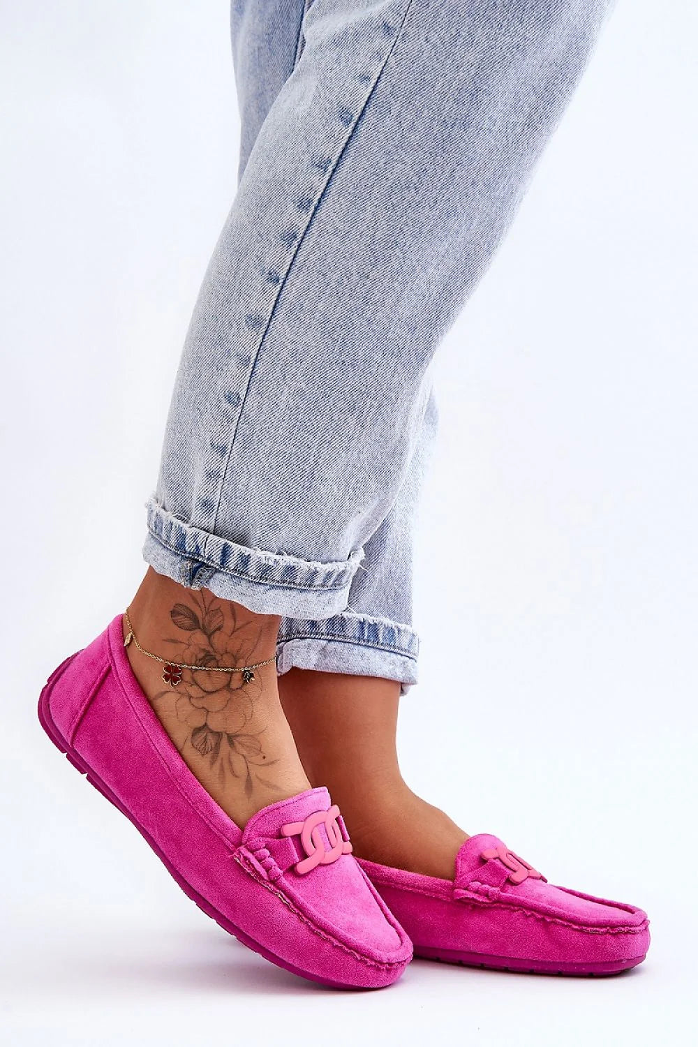 Mocassins femmes style audacieux rose vif suédé écologique semelle antidérapante confortable design moderne sans lacets