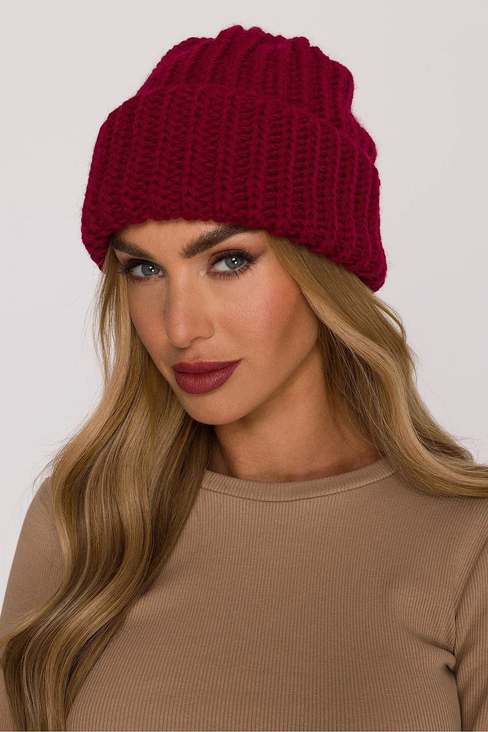 bonnet beanie femme chaud bordeaux cerise grosse maille côtelée revers large coupe slouchy tricot chunky doux acrylique nylon