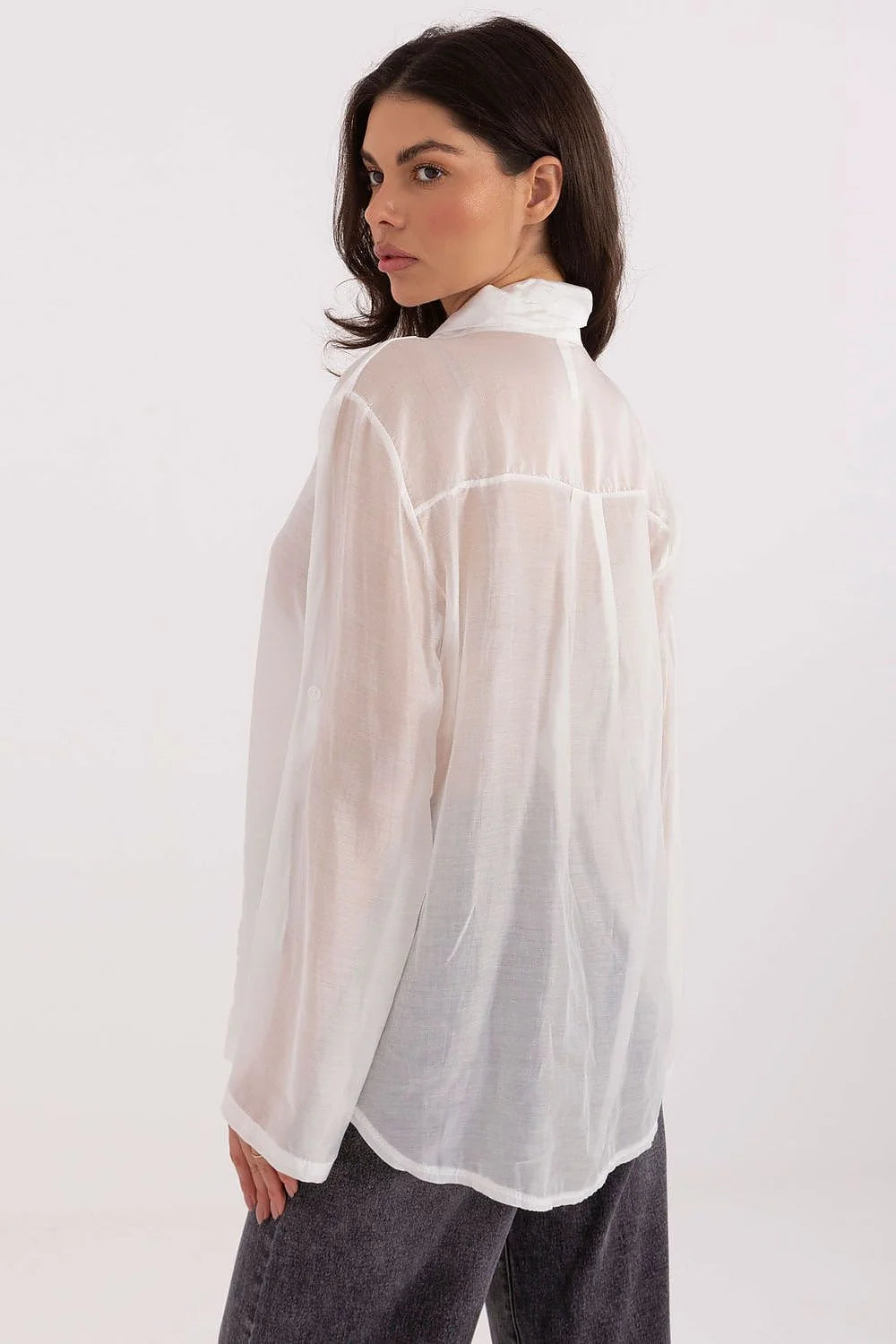 chemise femme blanche lavallière nœud col voile semi transparente fluide drapée manches longues légèrement évasées coupe droite polyester tencel élégante