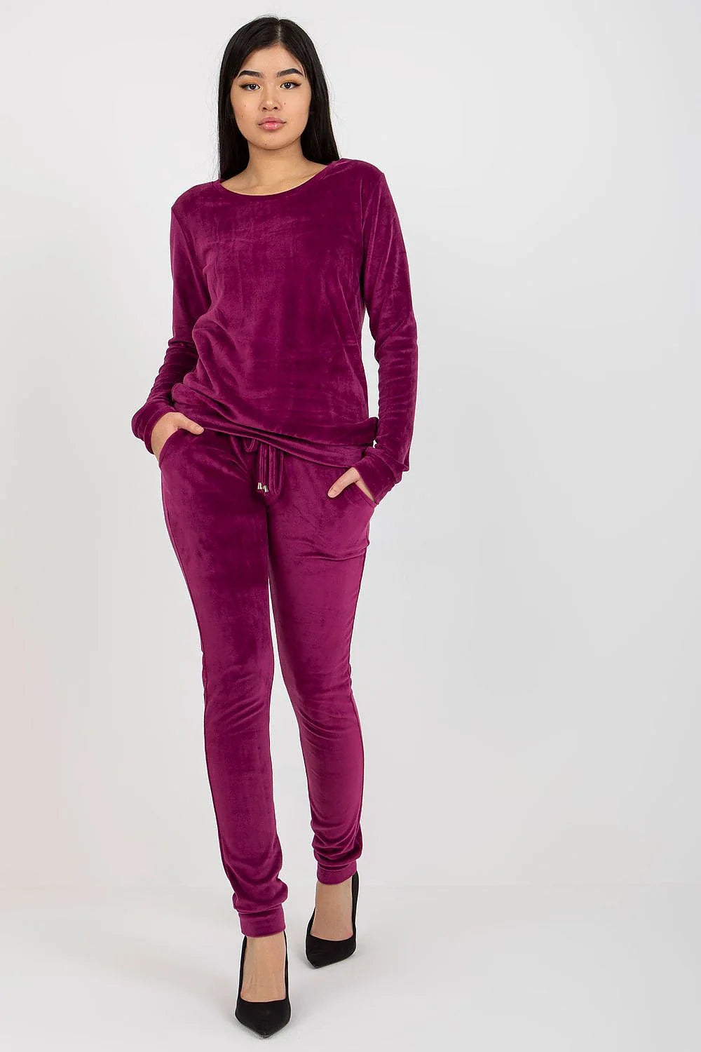 ensemble femme moderne velours oversize blouse pantalon manches longues coupe ample jogger fuselé taille élastique bas resserré beige