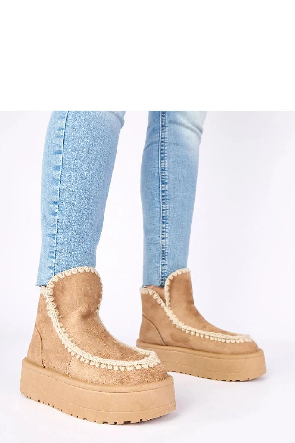bottes neige montantes suédine camel fausse fourrure crème broderie décorative plateforme 5cm semelle crantée bout arrondi confortables doublure douce