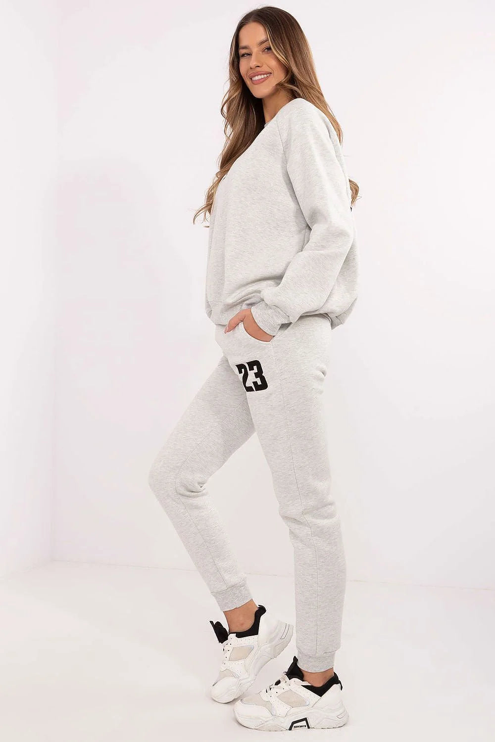 Ensemble survêtement femme style urbain décontracté sweat capuche pantalon jogging coton polyester gris clair noir Los Angeles 23