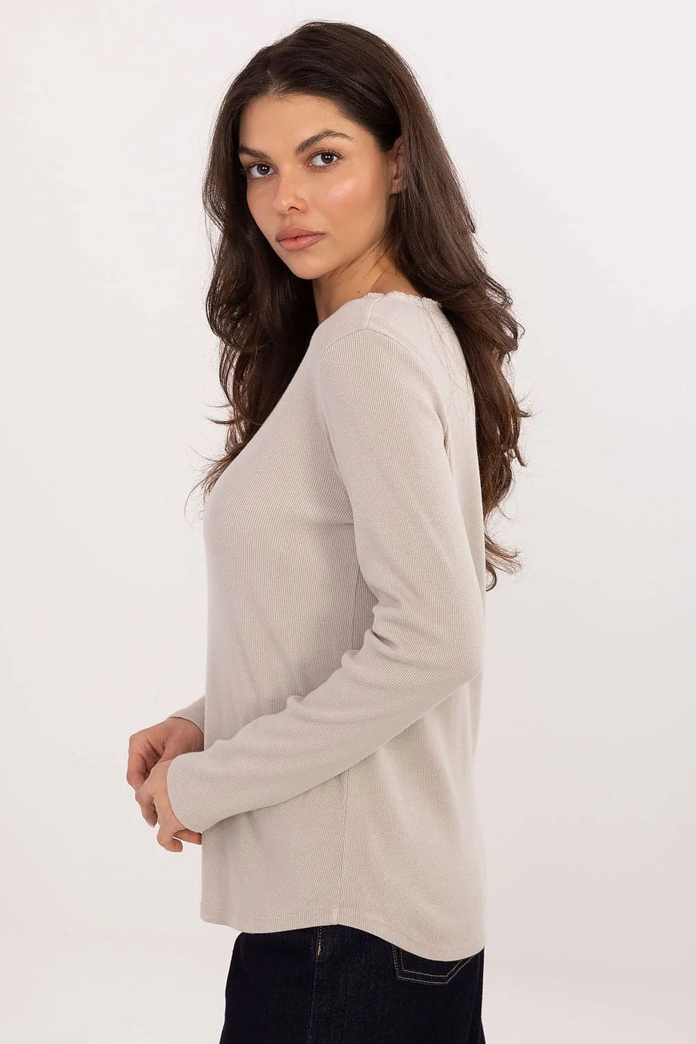 chemisier côtelé manches longues coton elasthanne stretch respirant confortable ajusté silhouette col rond broderie discrète dos longueur standard polyvalent minimaliste