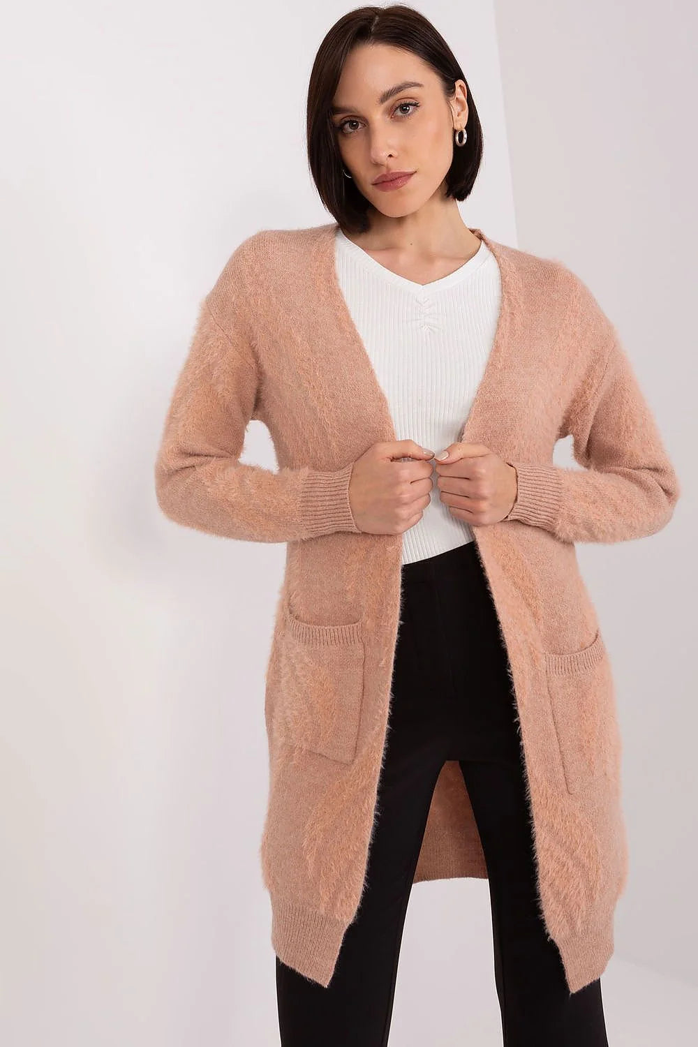 Cardigan long pour femme style casual chic mohair côtelé manches longues poches patch couleur pâle pink