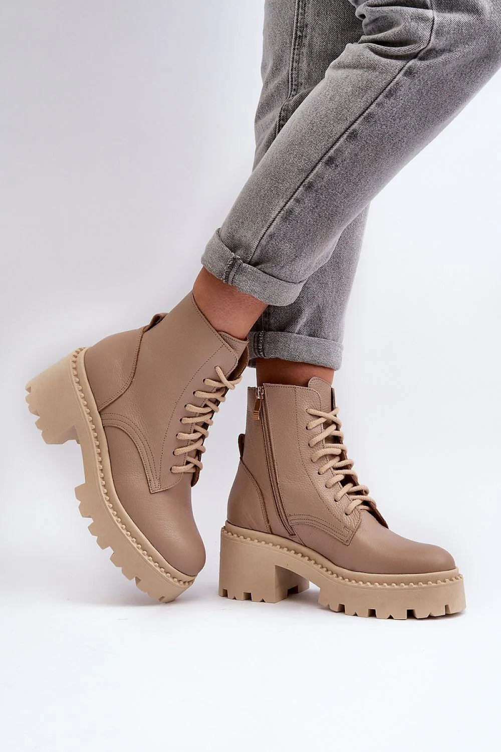 Bottines femmes cuir naturel talon massif semelle épaisse style contemporain beige taupe fermeture éclair lacets