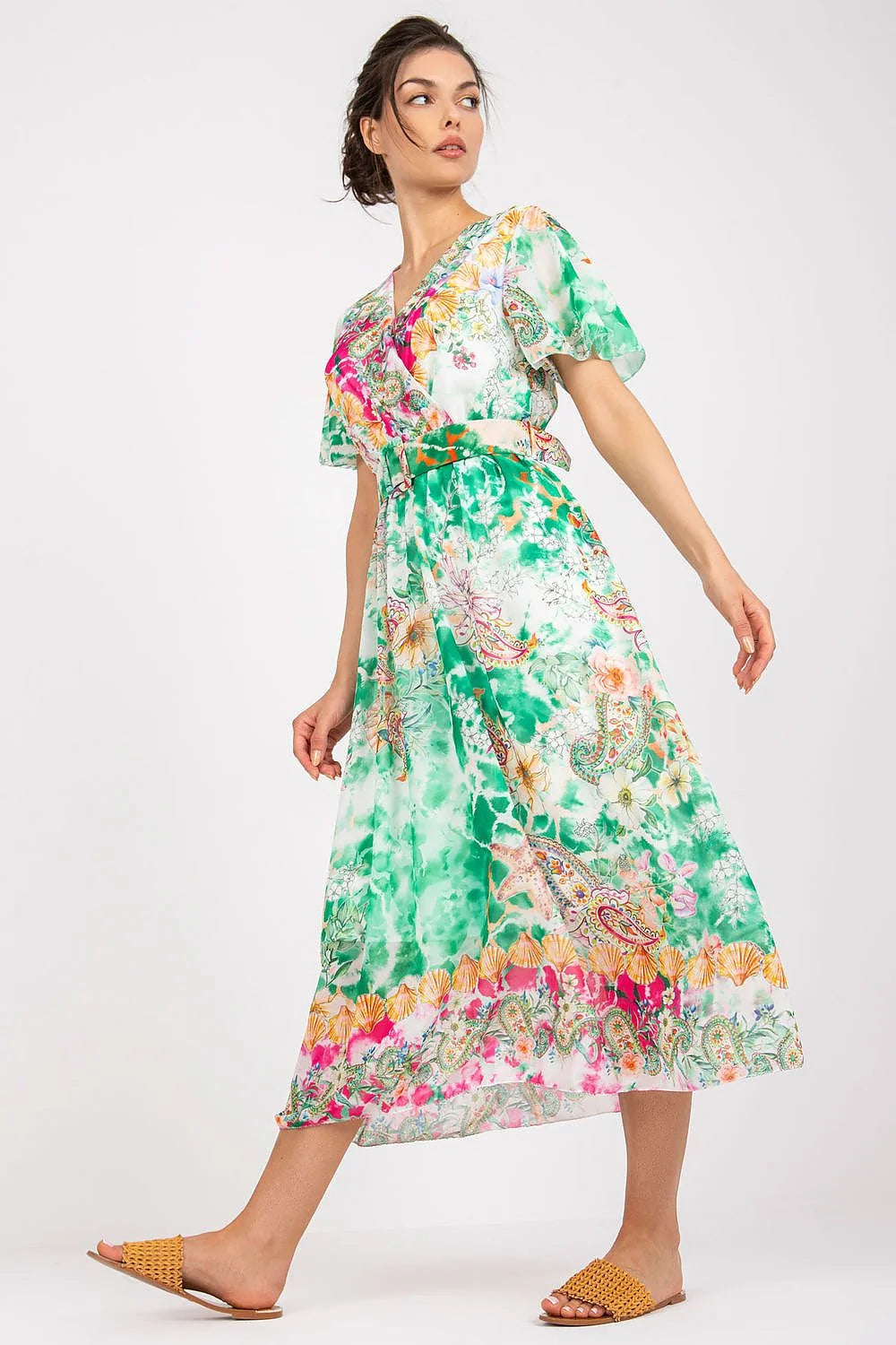 Robe longue colorée imprimé floral et paisley V-neck manches courtes ceinture assortie polyester maxi