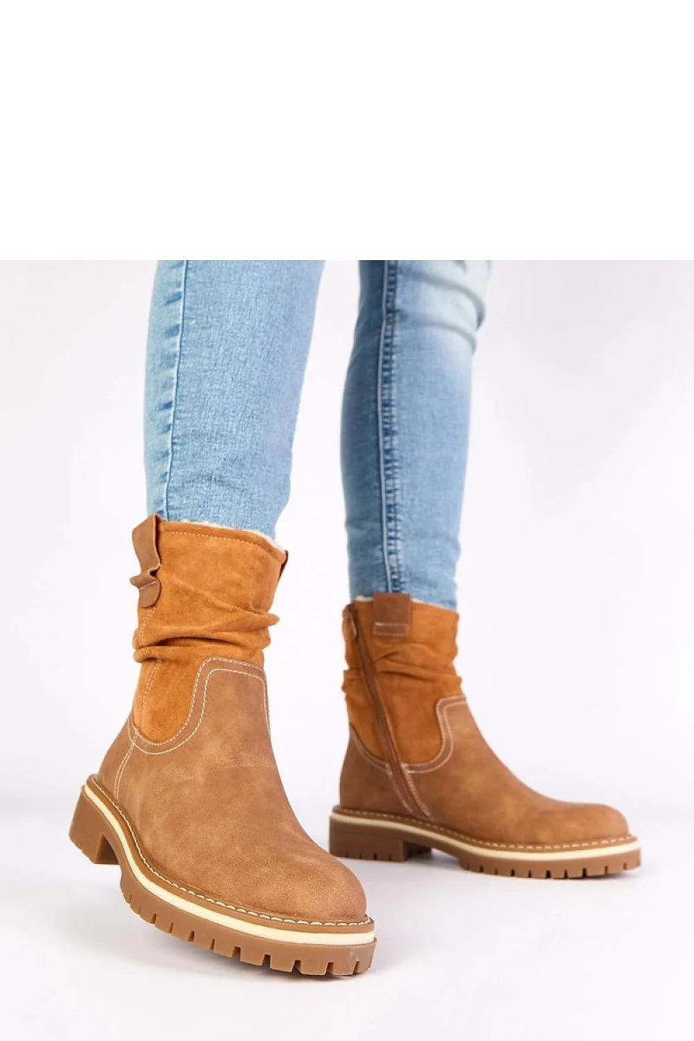 bottines femme brunes cuir suédé écologique doublées tige froncée semelle plate crantée adhérente bout rond enfilage facile confortables automne hiver