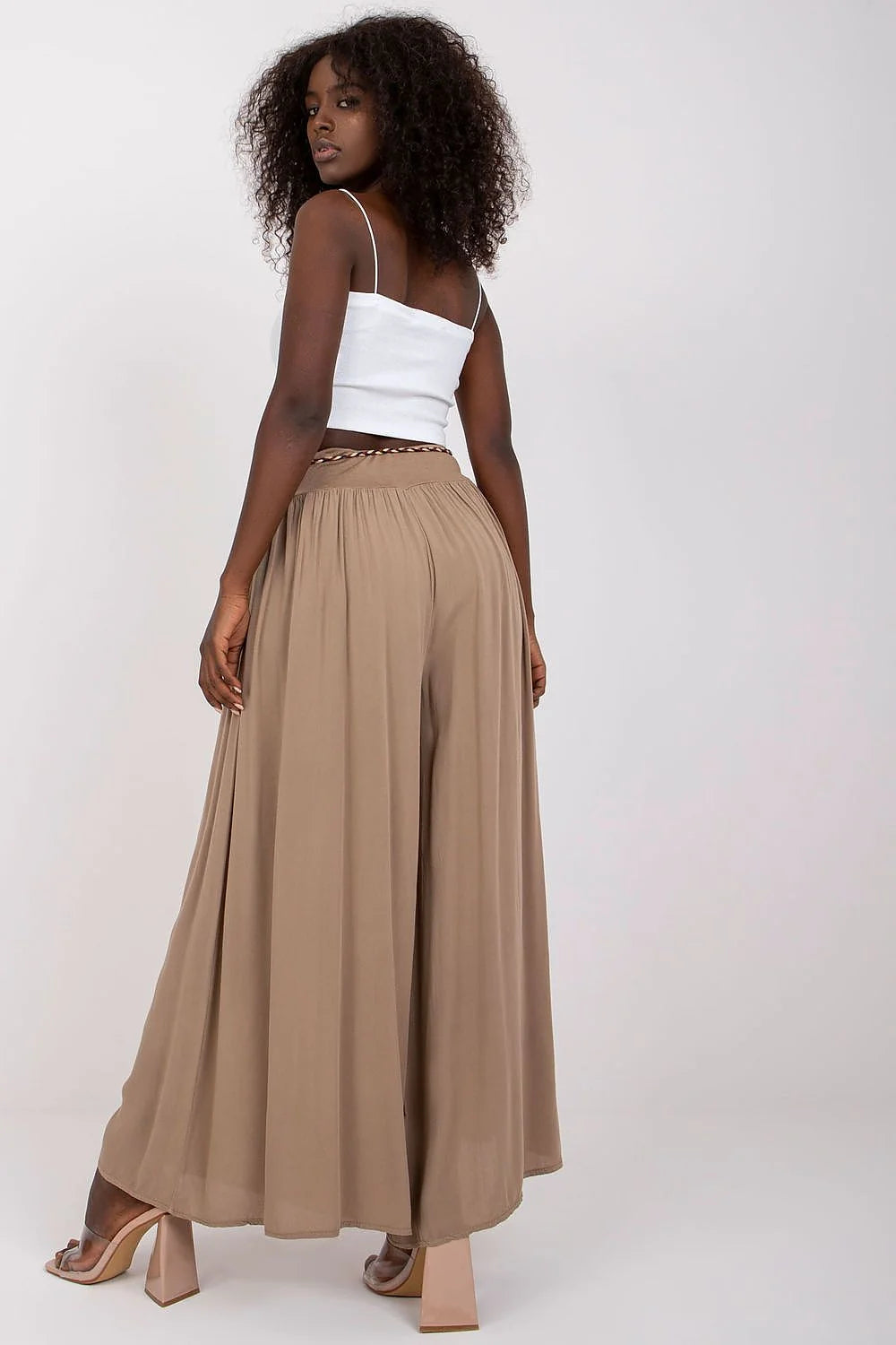 Ensemble féminin chic crop top et pantalon large femme noir ajusté confort matières douces