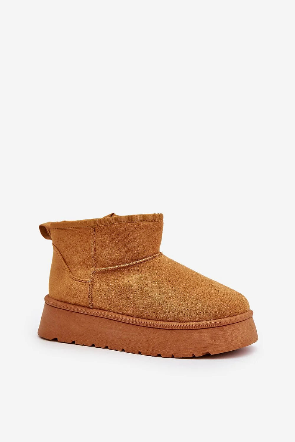 Bottes de neige pour femmes en suédine écologique, design moderne, plateforme confortable, fourrure intérieure, style urbain, hauteur 9.5 cm, couleur camel
