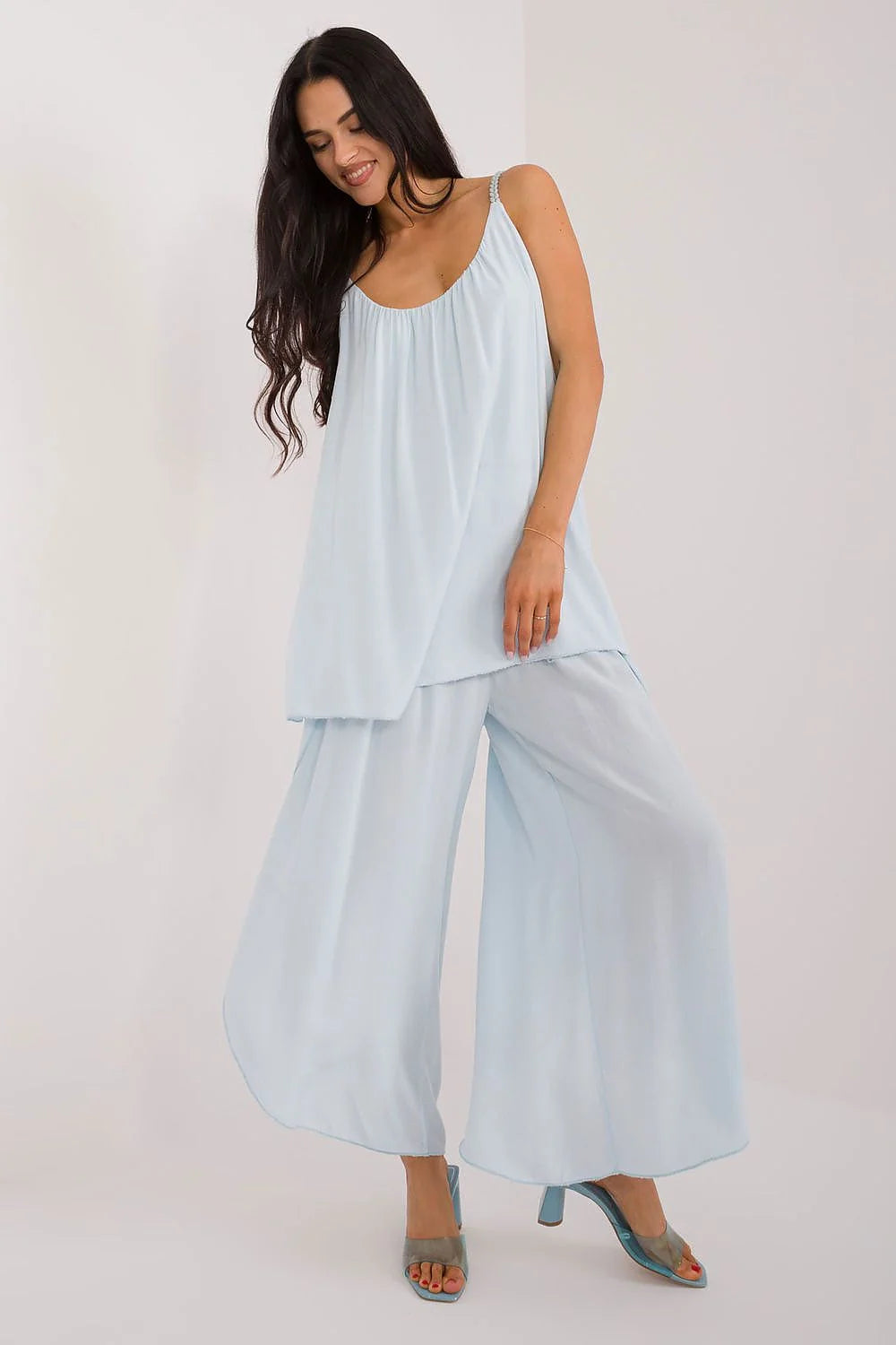 Top Och Bella pour femmes chemisier féminin décontracté en viscose bleu pastel encolure ronde sans manches occasion estivale