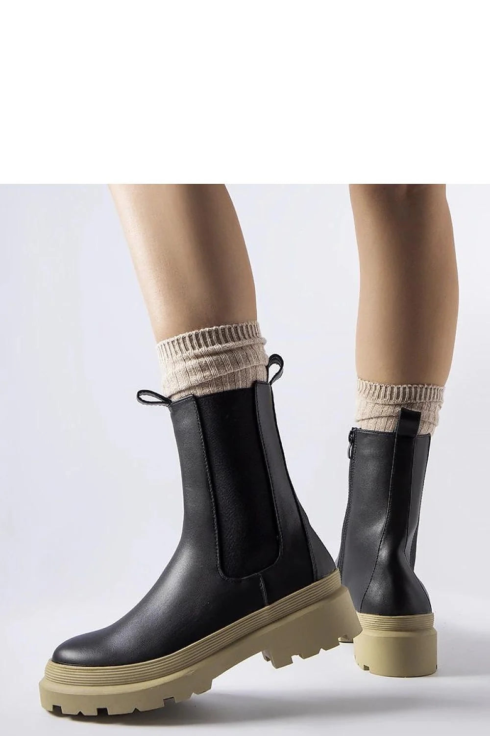 Bottines femmes cuir haute tige élégante moderne urba contemporain semelle beige crantée confort polyvalente occasions