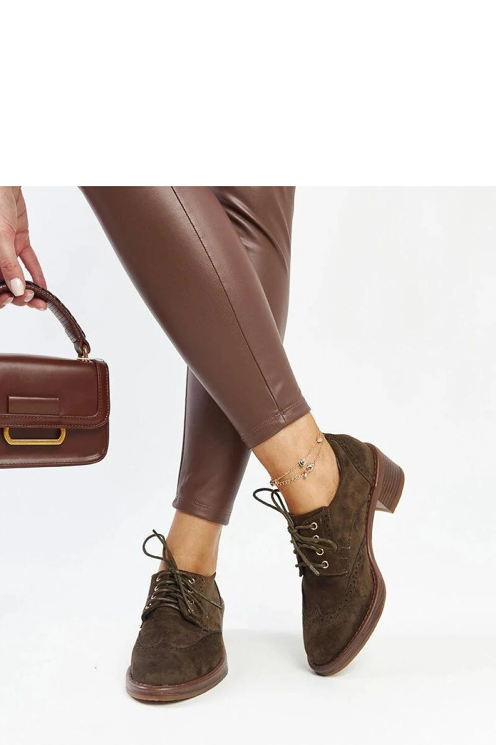 Chaussures basses derby cuir daim brun foncé brogue talon modéré femme confort occasions semi-formelles
