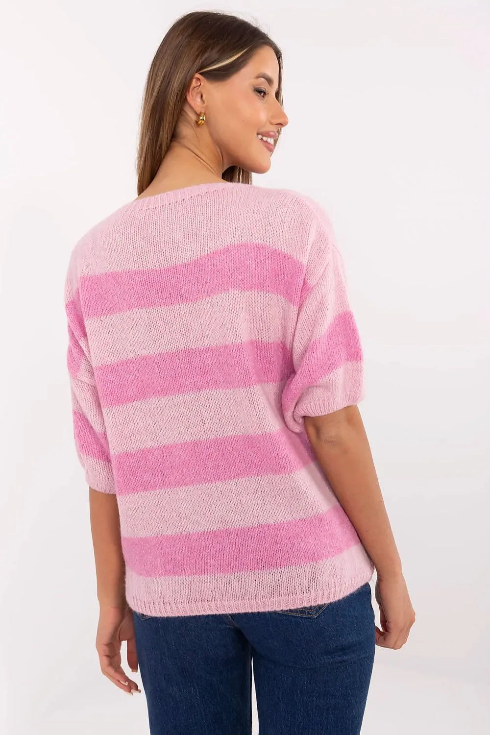 Pull femme col rond manches courtes maille douce rayures horizontales roses longueur standard coupe ample