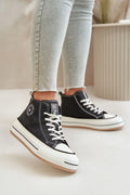 baskets montantes femme noir cuir synthétique lacets blancs bout renforcé coutures contrastantes logo visible semelle plateforme épaisse gomme beige maintien