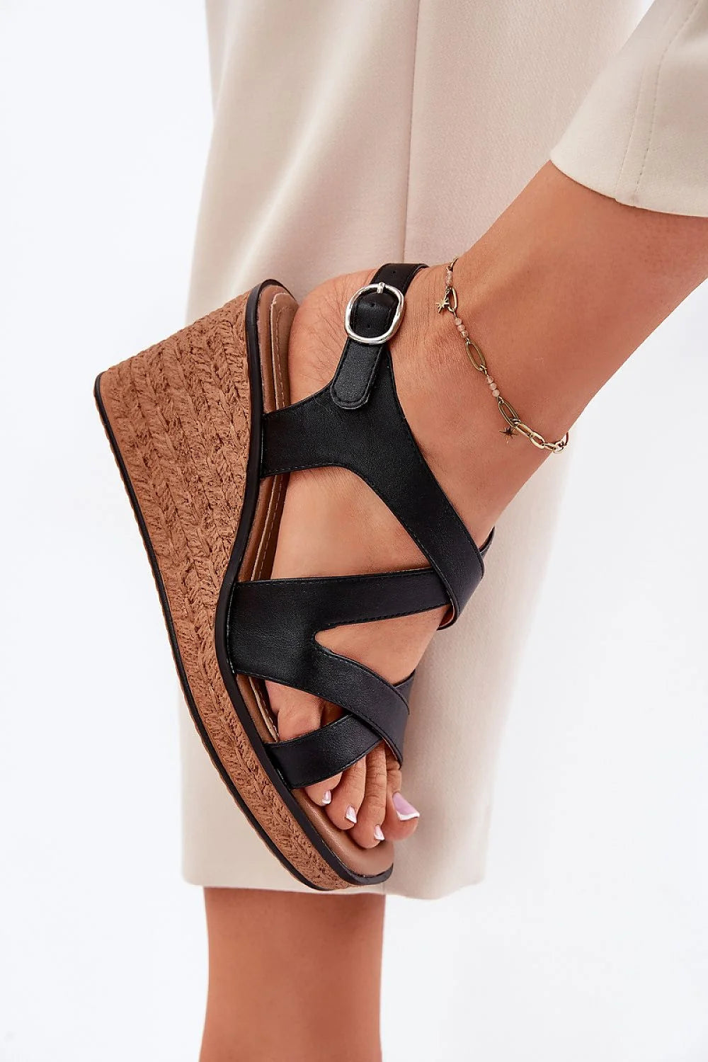 Sandales compensées pour femmes en cuir artificiel style élégant lanières croisées boucle métallique semelle liège été occasion décontractée