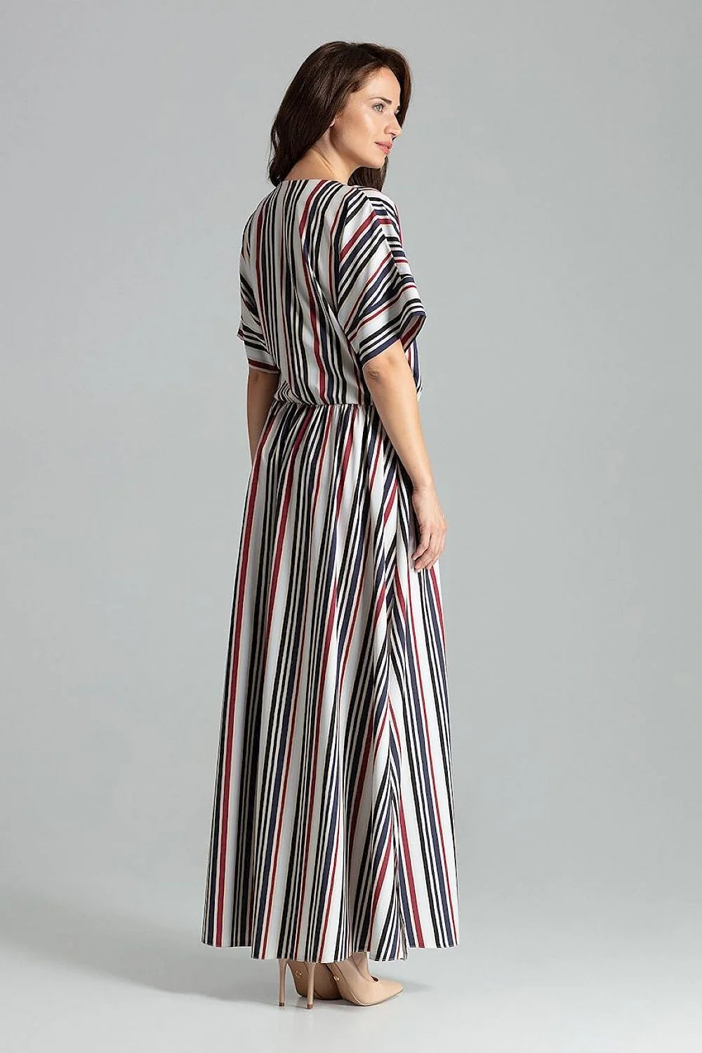 robe longue fluide beige nude chiffon cachecoeur boheme chic manches kimono courtes taille froncee elastiquee jupe evasee fente laterale plongeant
