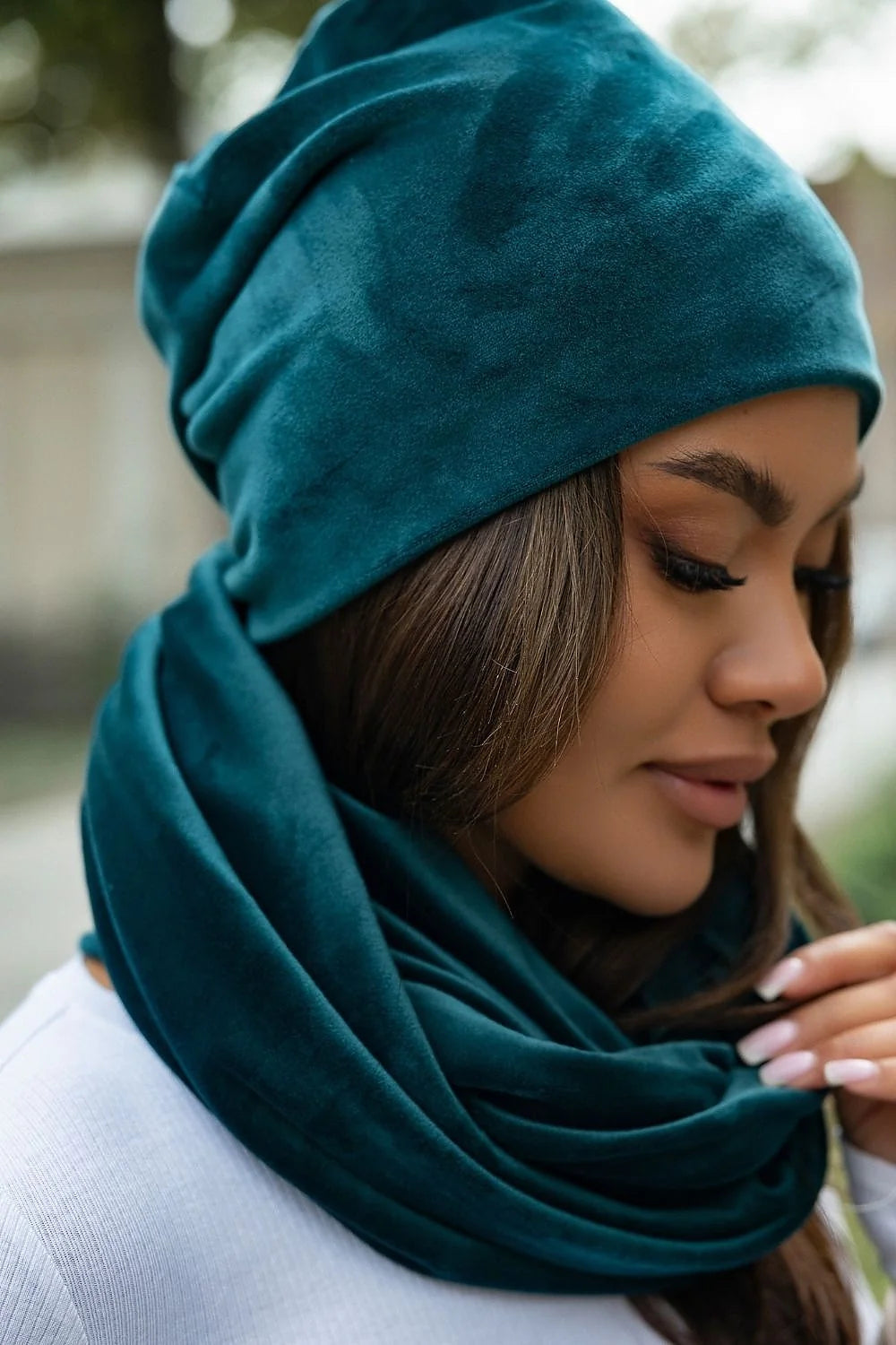 Ensemble IVON – Bonnet et Écharpe Slouchy en Velours Doux Vert Sarcelle Femme – Cadeau Élégant et Chaleureux