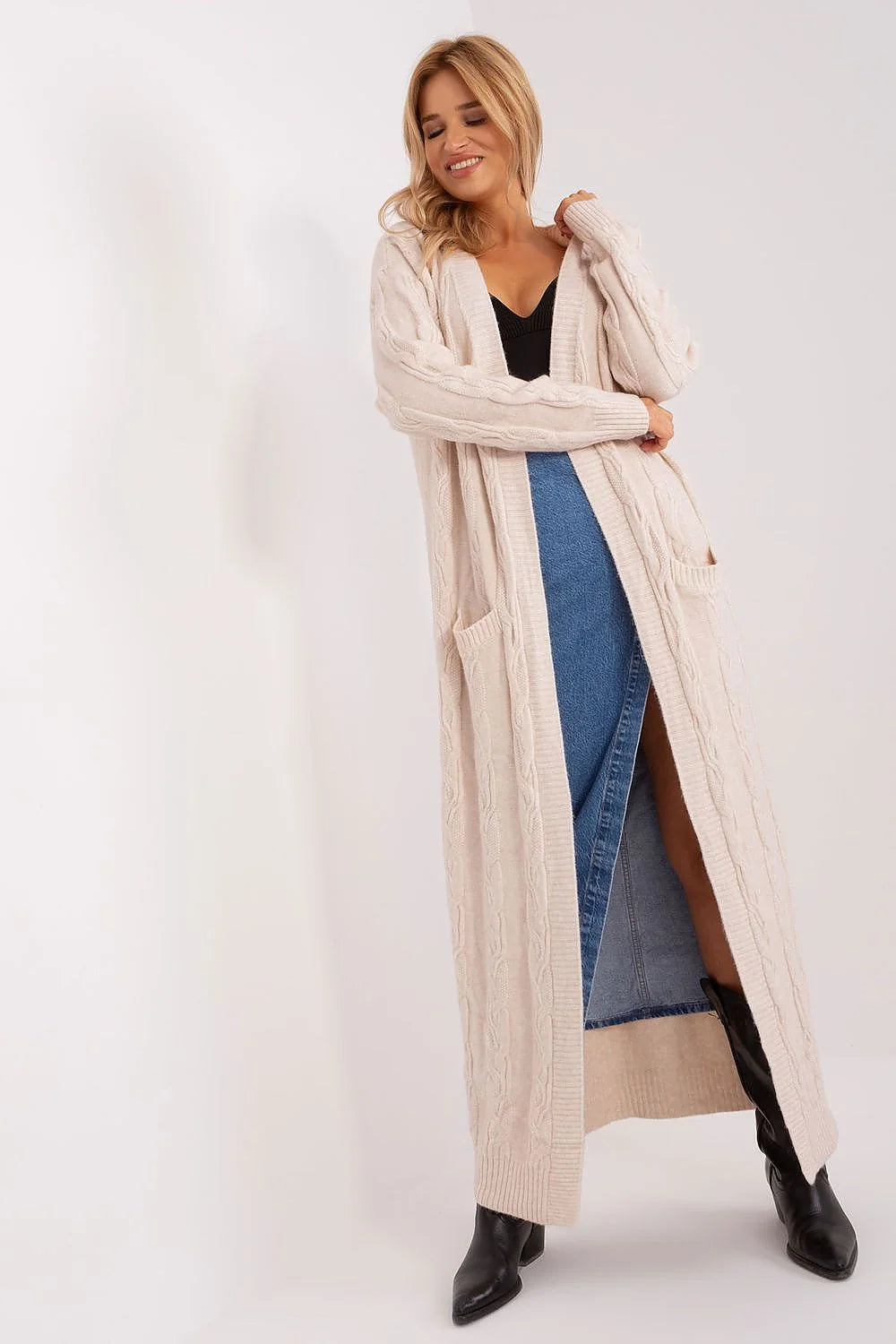 Cardigan long maille femme manches longues style casual-chic beige poches côtelées cocooning mode automne hiver