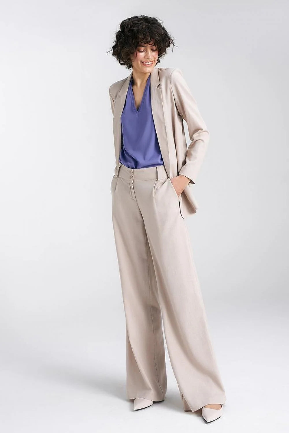 Veste Nife pour femme en viscose, lin et coton, coupe droite, col à revers, beige clair, sans fermeture, look professionnel et moderne