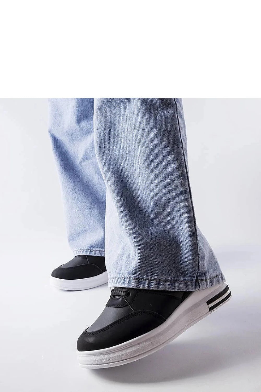 baskets femmes streetwear noir blanc plateforme épaisse semelle compensée confort amorti similicuir lacets maintien urbain chic