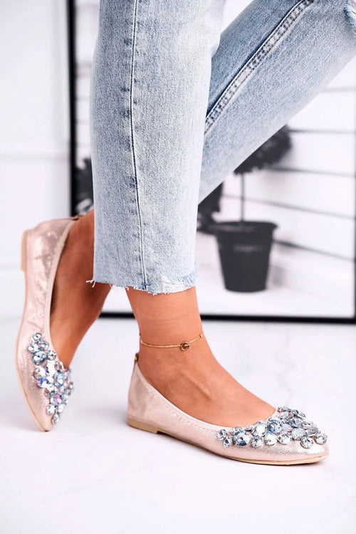 Ballerines élégantes pour femmes en satin nude, cristaux, style sophistiqué, semelle cuir naturel, confort, taille ajustable