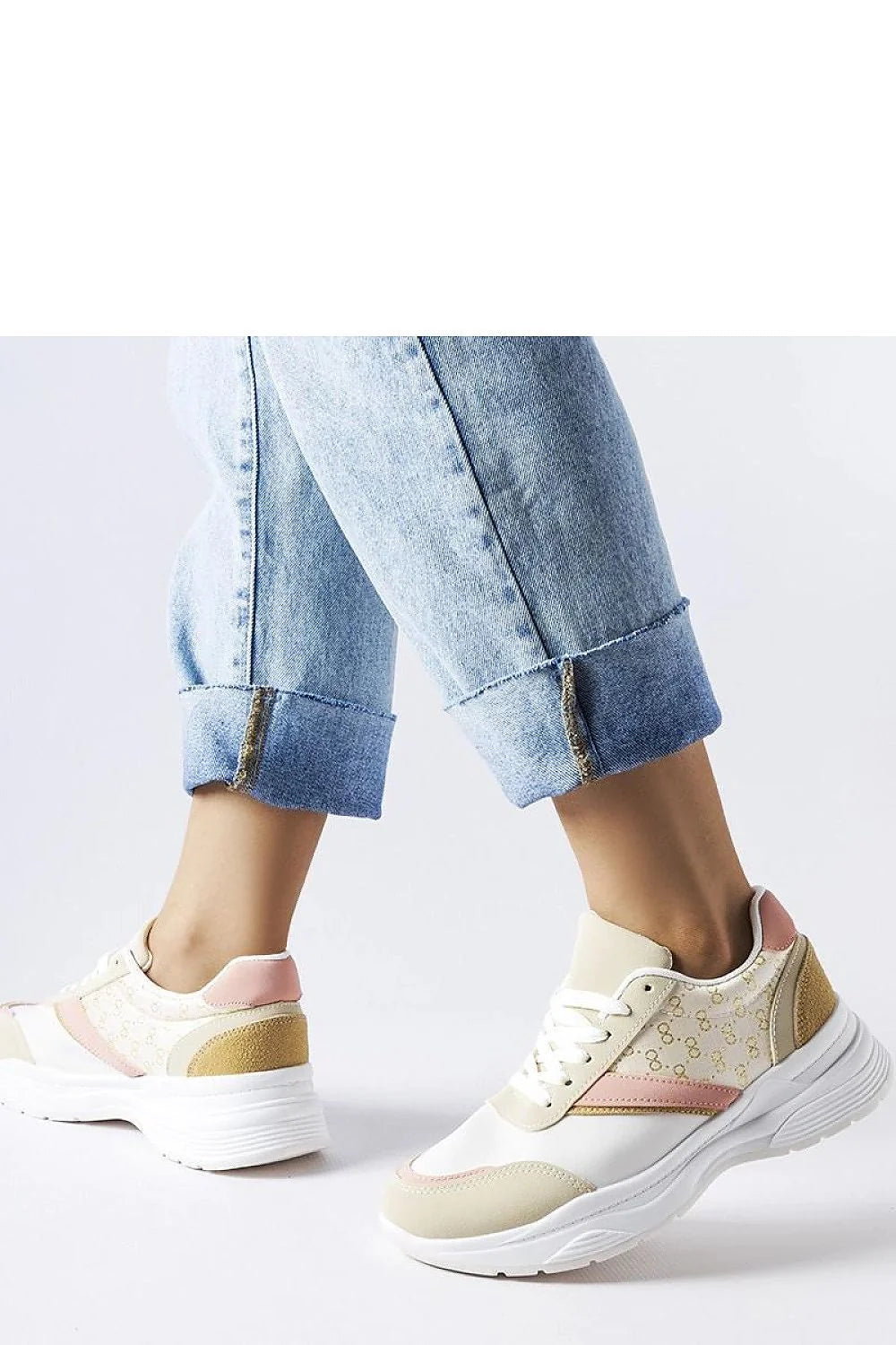 Baskets pour femme design moderne et élégant cuir synthétique et textile blanc cassé beige rose pâle confort maximal semelle épaisse caoutchouc polyvalente tenues casual habillées