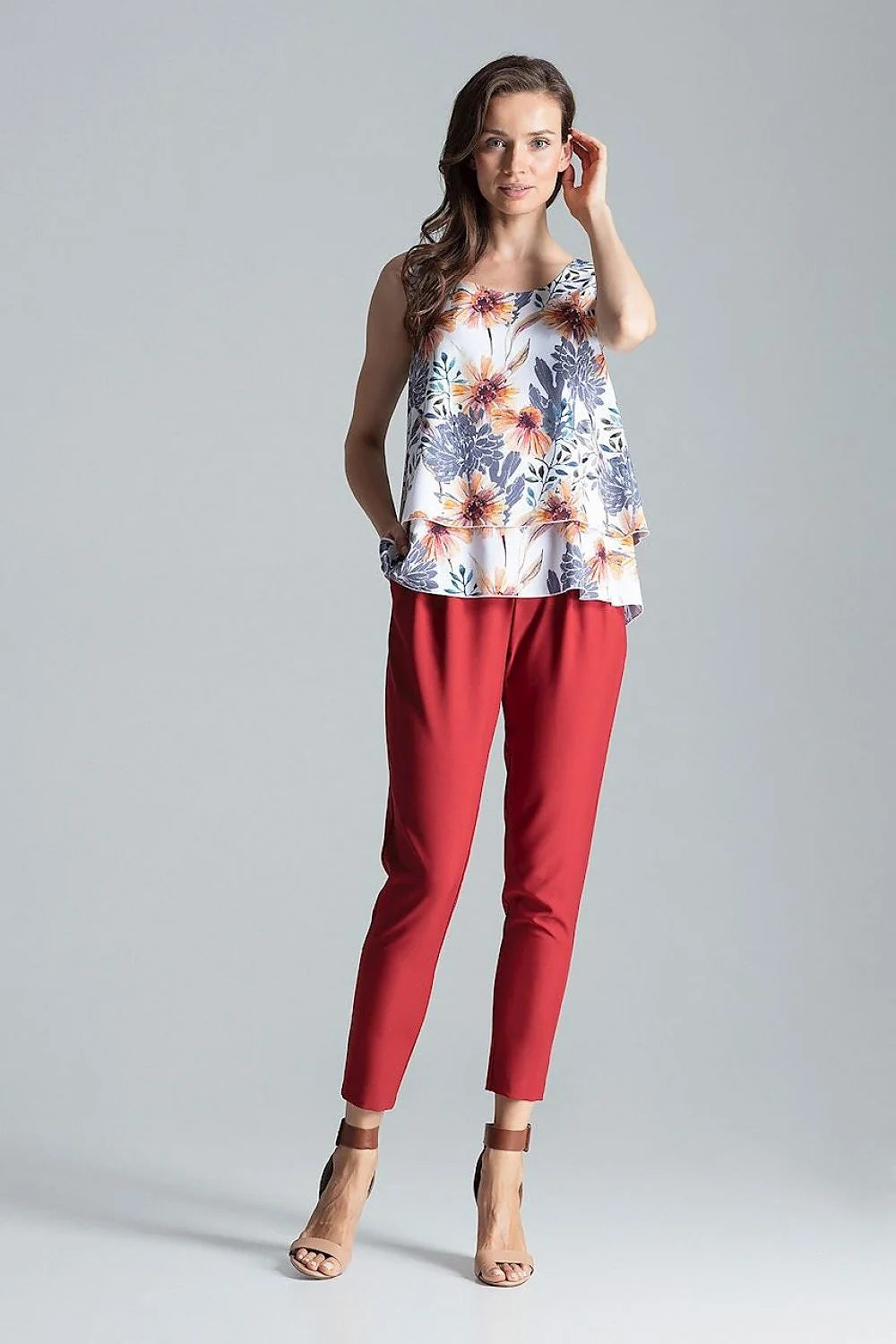 Haut élégant sans manches en polyester bleu marine coupe fluide superposition tissu femme moderne