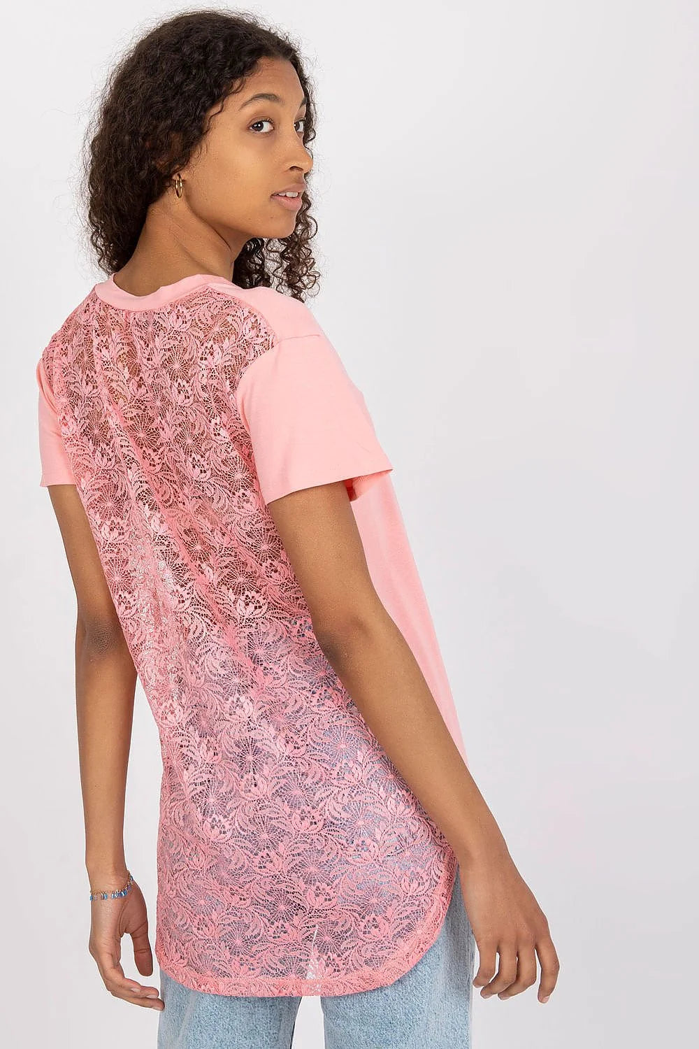 T-shirt femme design élégant coupe ample col V manches courtes dos prolongé dentelle couleur verte vive